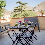 Sicily House Maison d'hôtes 4*